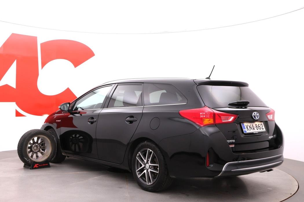 TOYOTA Auris 2014