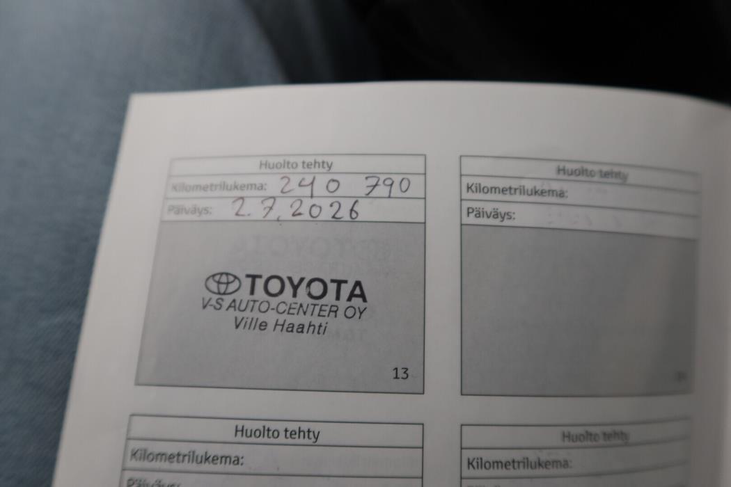 TOYOTA Auris 2014