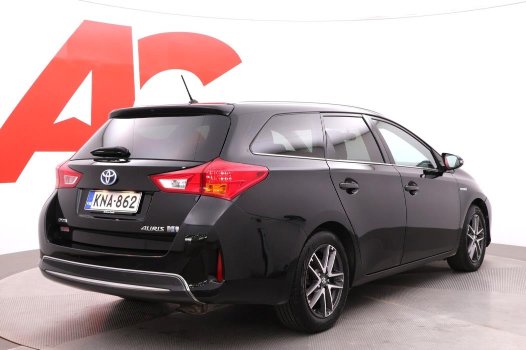 TOYOTA Auris 2014