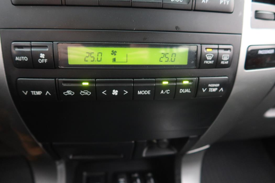 TOYOTA Land Cruiser 2006