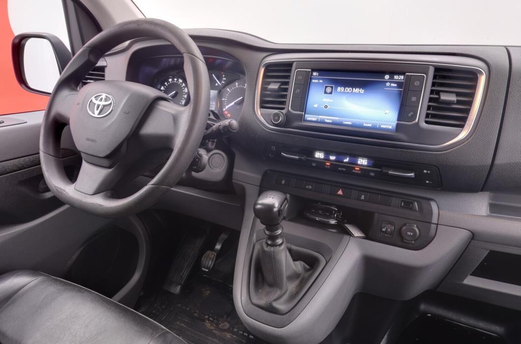 TOYOTA Proace 2017