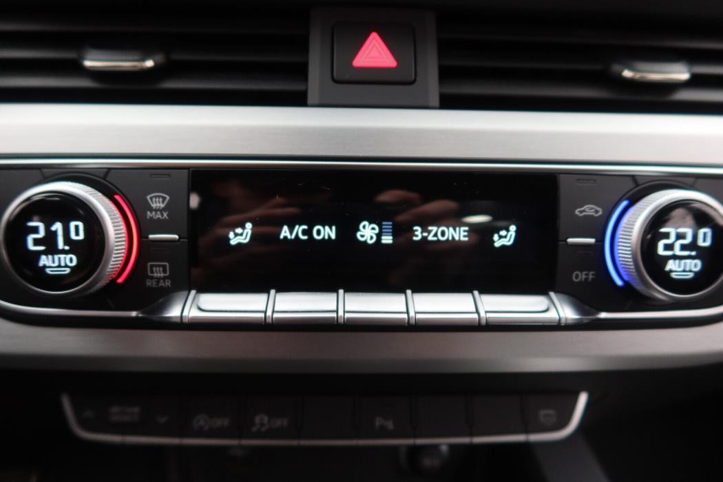 AUDI A4 2021