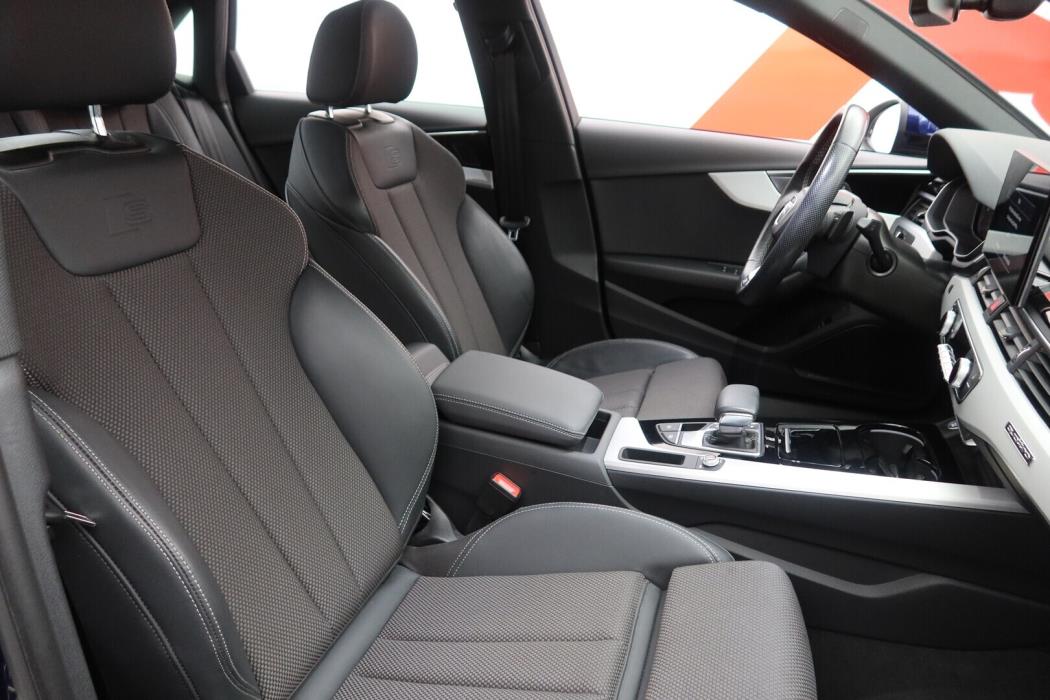AUDI A4 2021
