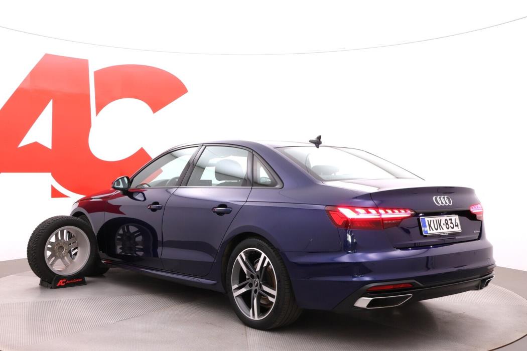 AUDI A4 2021