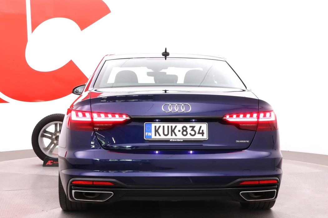 AUDI A4 2021