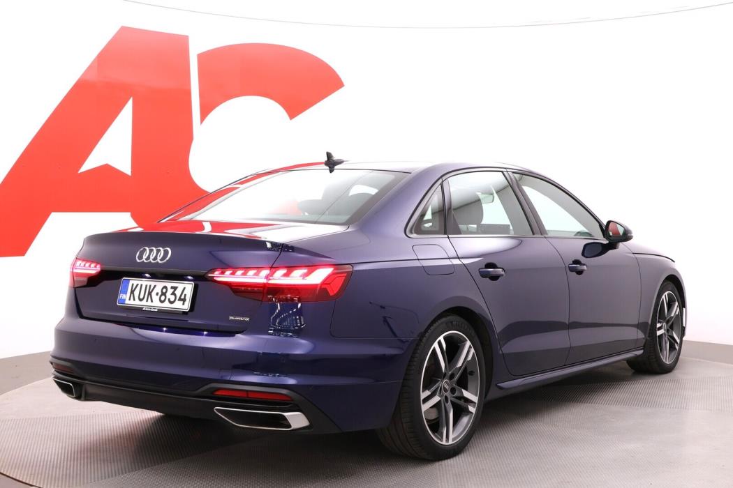 AUDI A4 2021