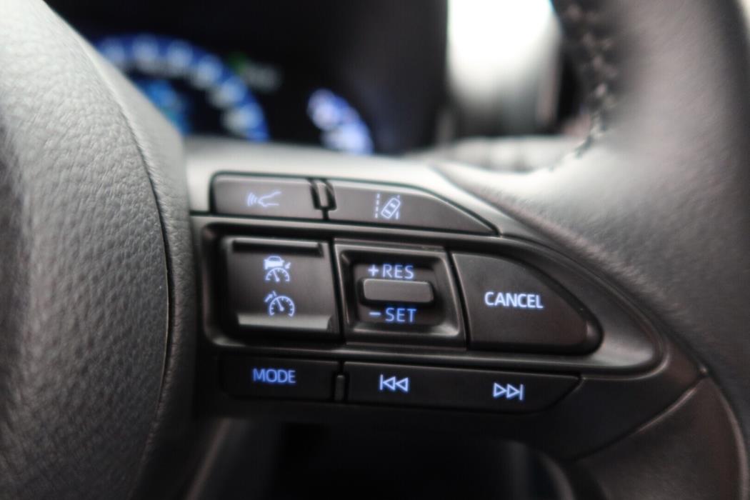 TOYOTA Yaris Cross 2022