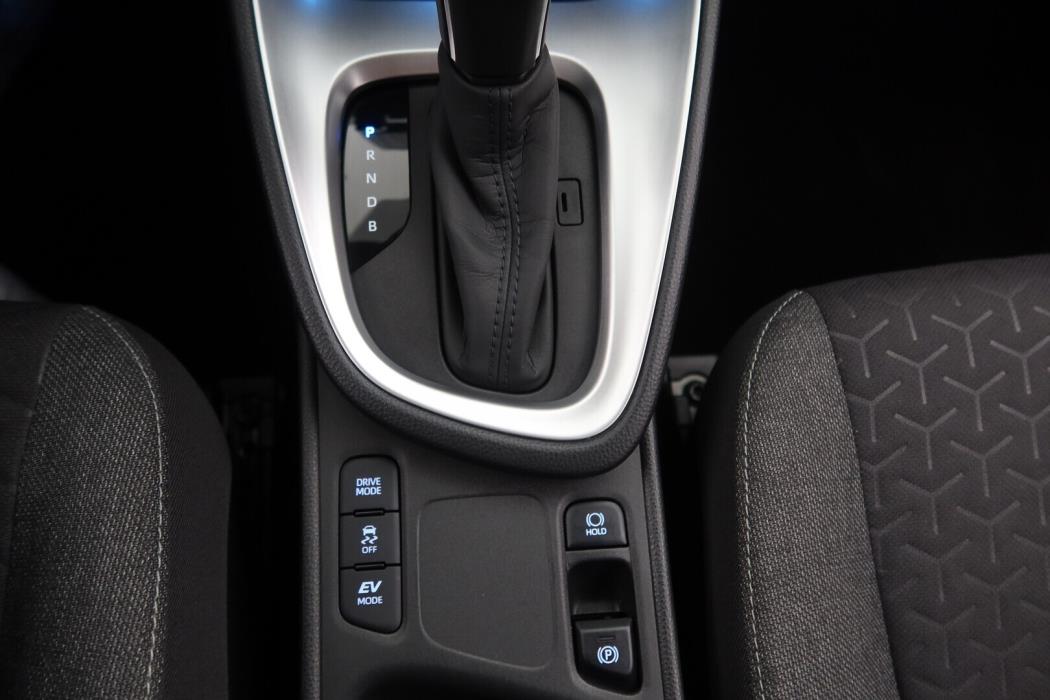 TOYOTA Yaris Cross 2022