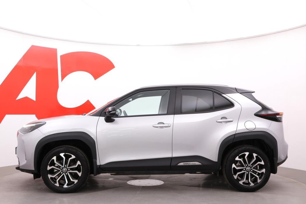 TOYOTA Yaris Cross 2022