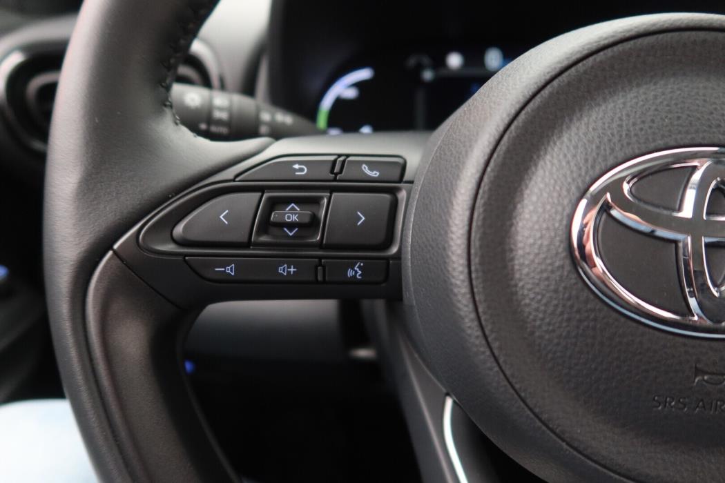 TOYOTA Yaris Cross 2023