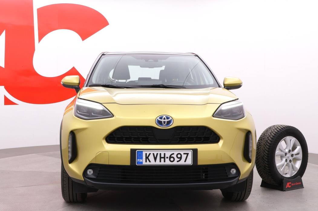 TOYOTA Yaris Cross 2023