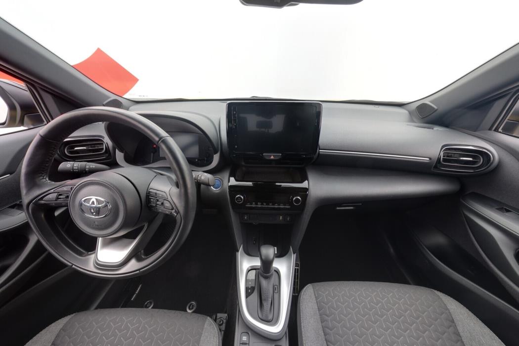 TOYOTA Yaris Cross 2023