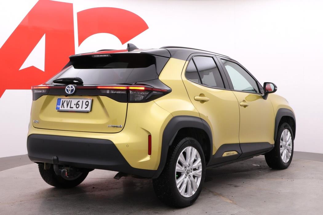 TOYOTA Yaris Cross 2023
