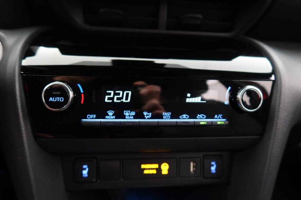TOYOTA Yaris Cross 2023