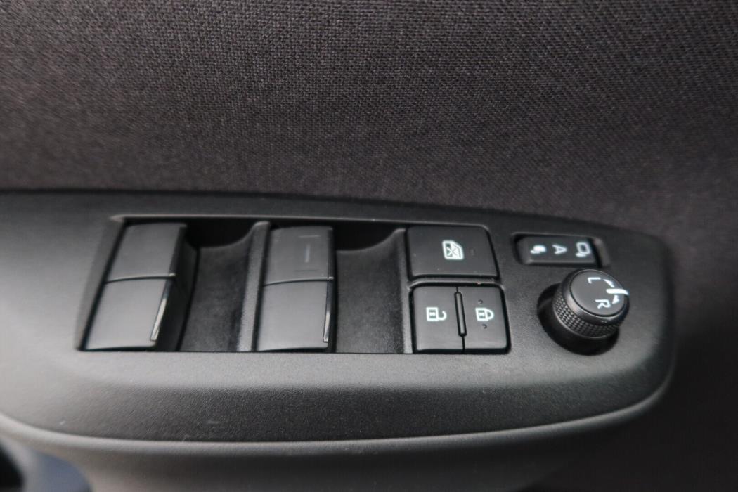 TOYOTA Yaris Cross 2023