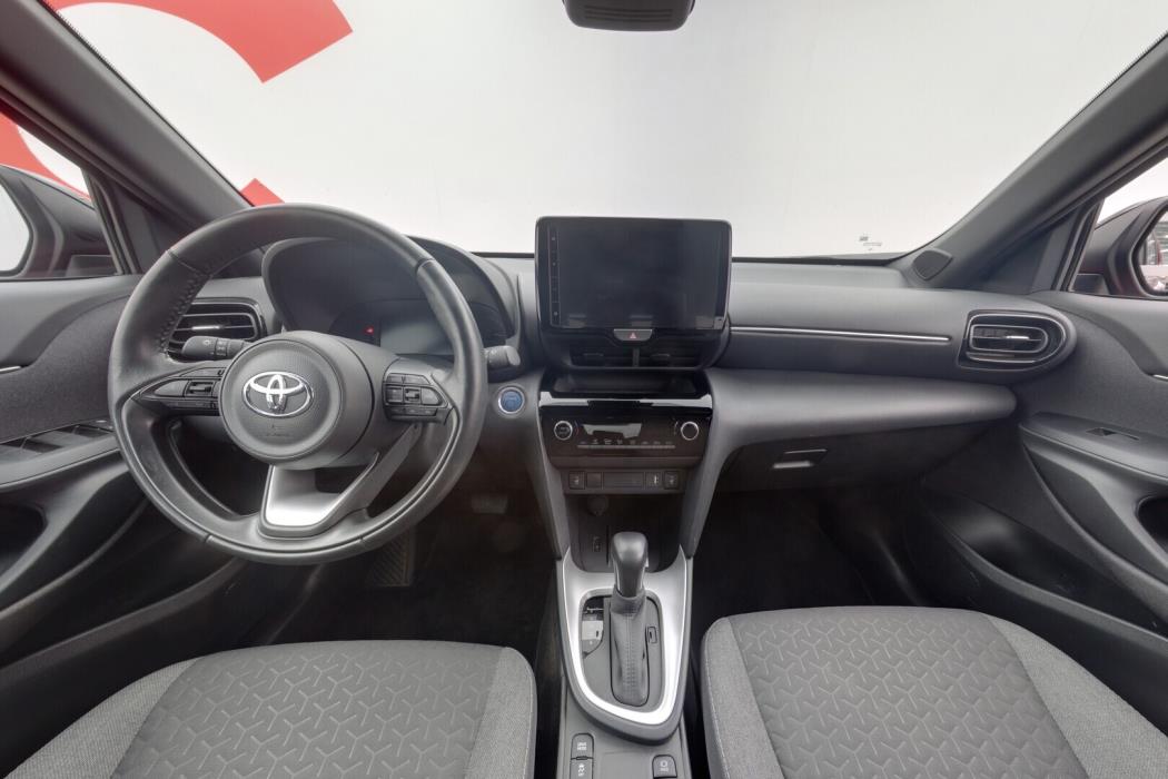 TOYOTA Yaris Cross 2023