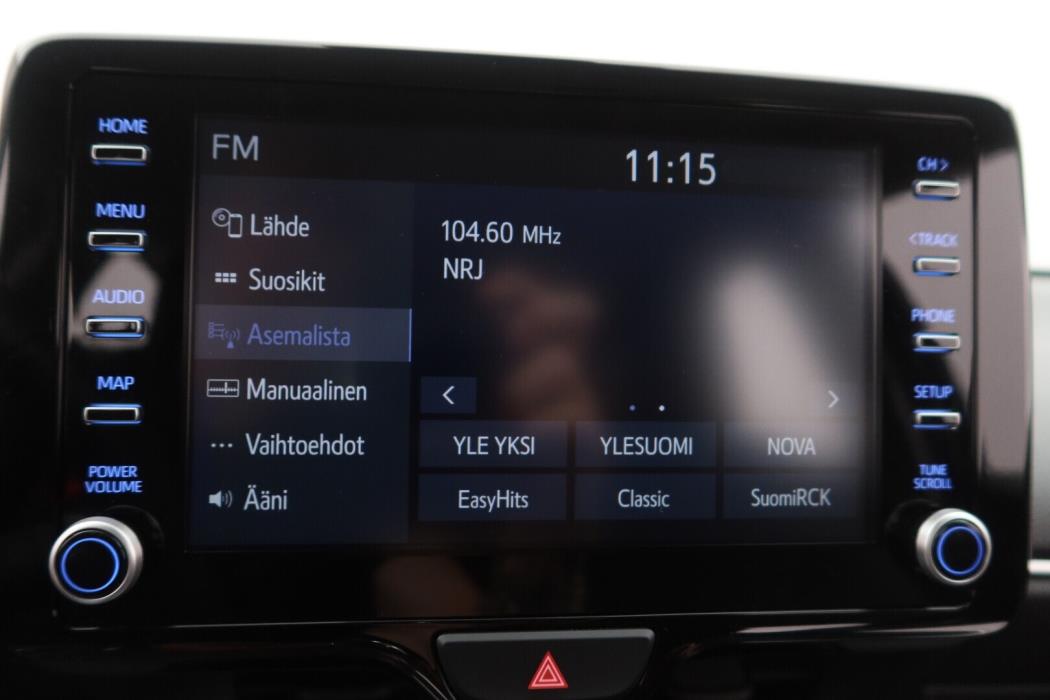 TOYOTA Yaris 2023