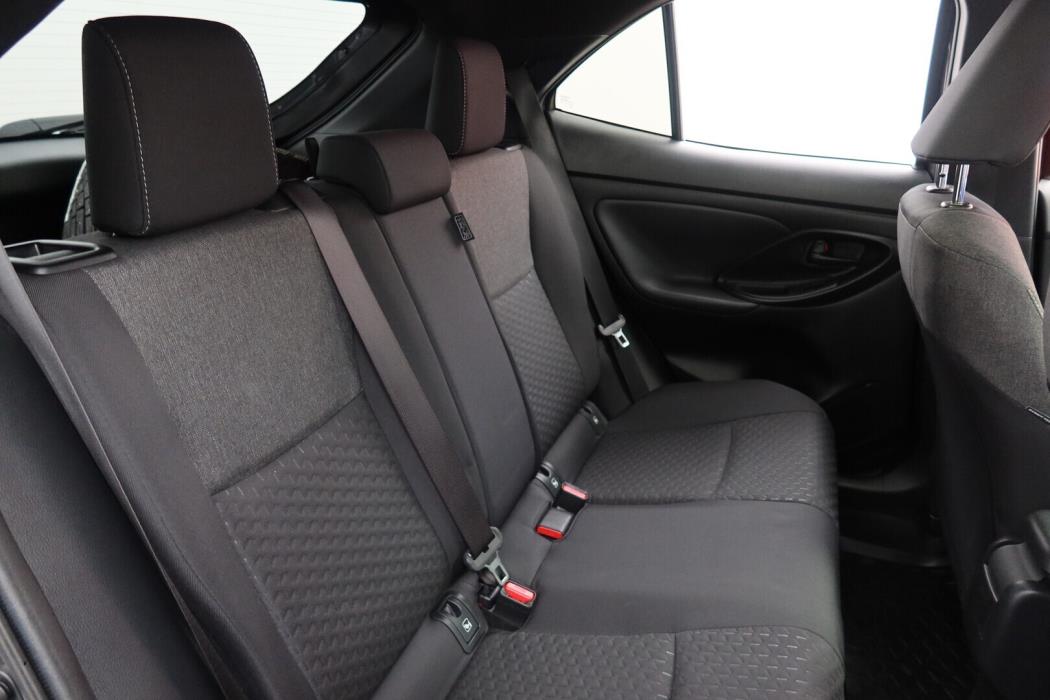 TOYOTA Yaris Cross 2024