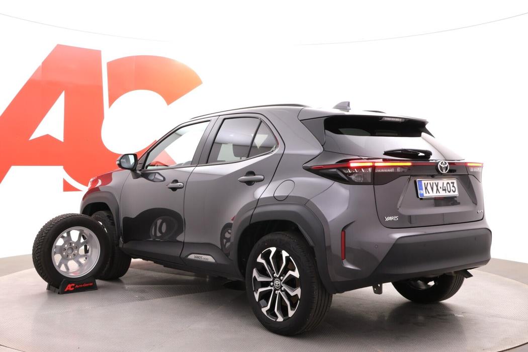TOYOTA Yaris Cross 2024