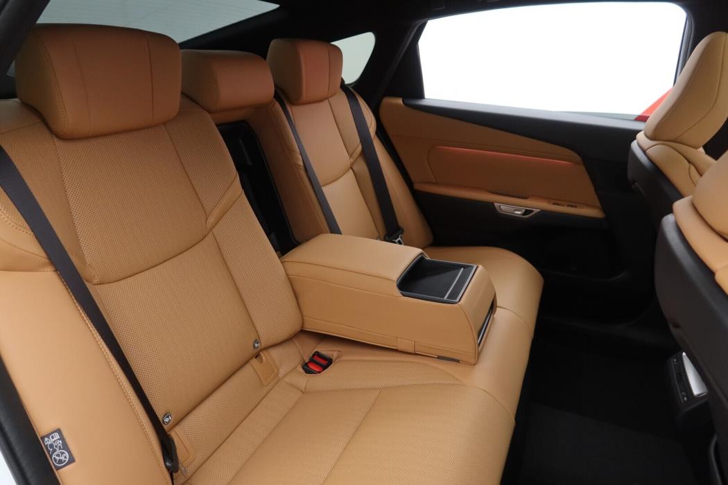 LEXUS ES 2026
