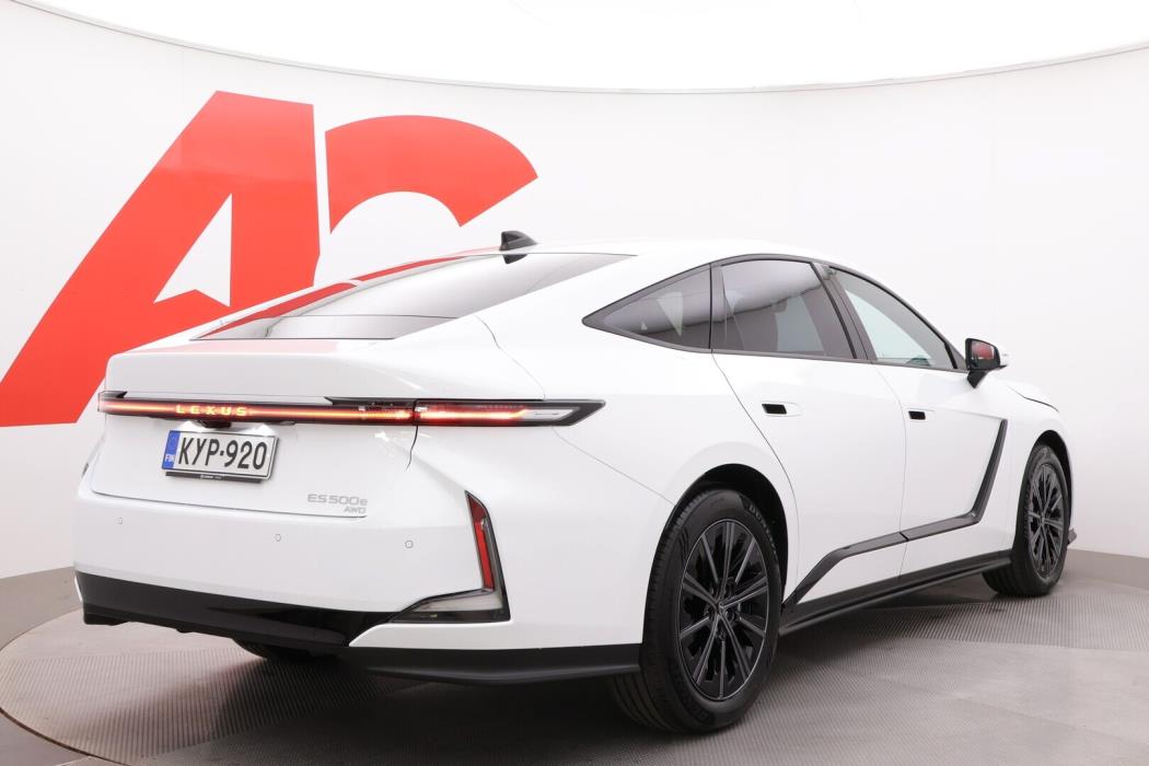 LEXUS ES 2026