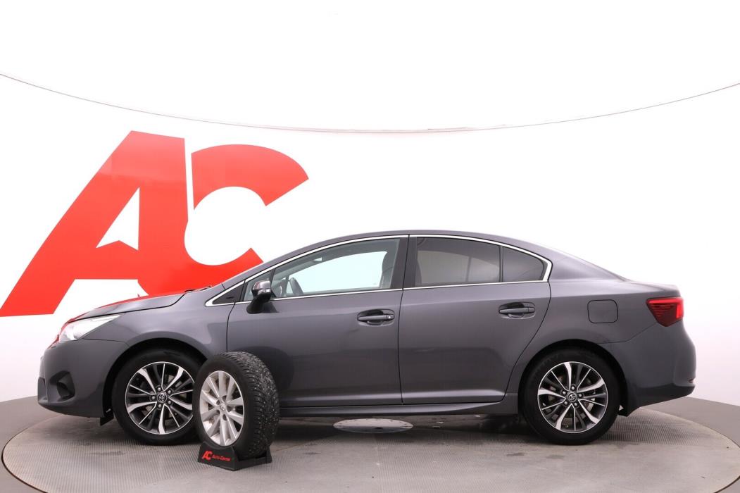 TOYOTA Avensis 2016