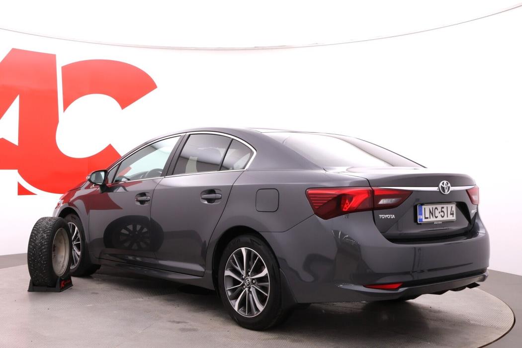 TOYOTA Avensis 2016