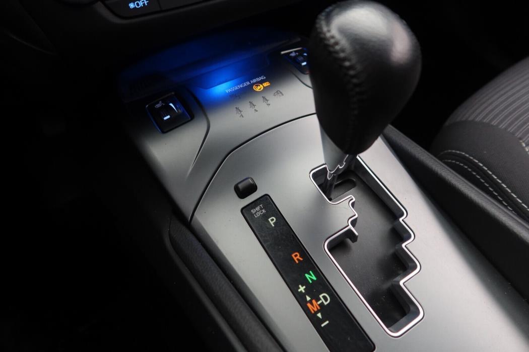 TOYOTA Avensis 2017