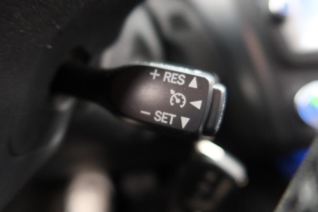 TOYOTA Avensis 2017