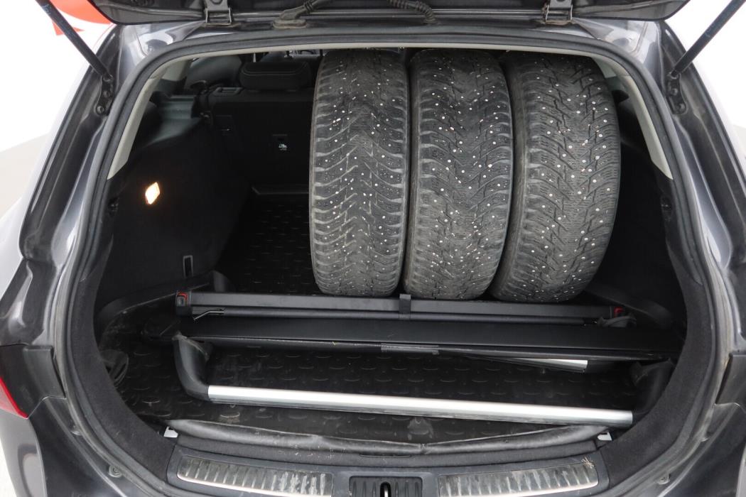 TOYOTA Avensis 2017