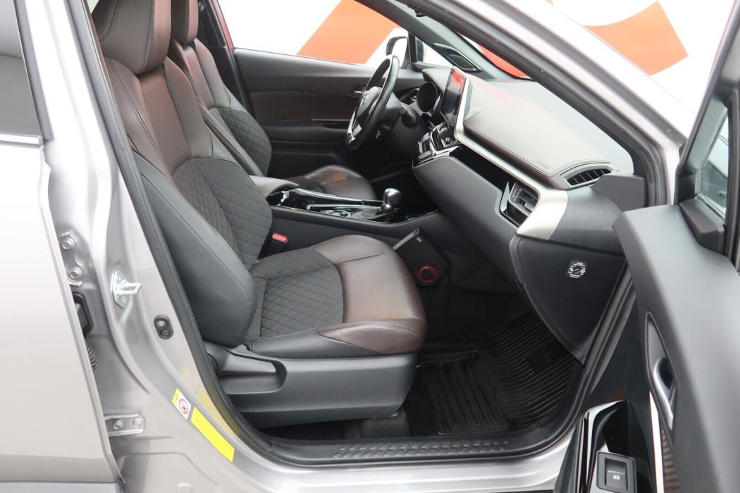 TOYOTA C-HR 2018