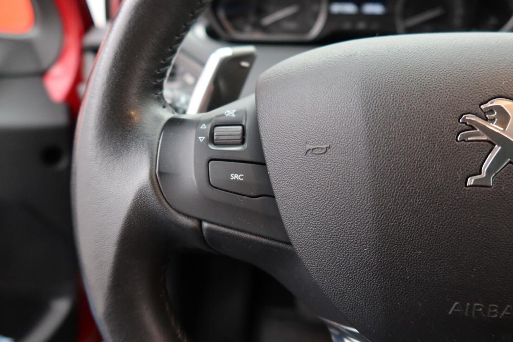 PEUGEOT 208 2018