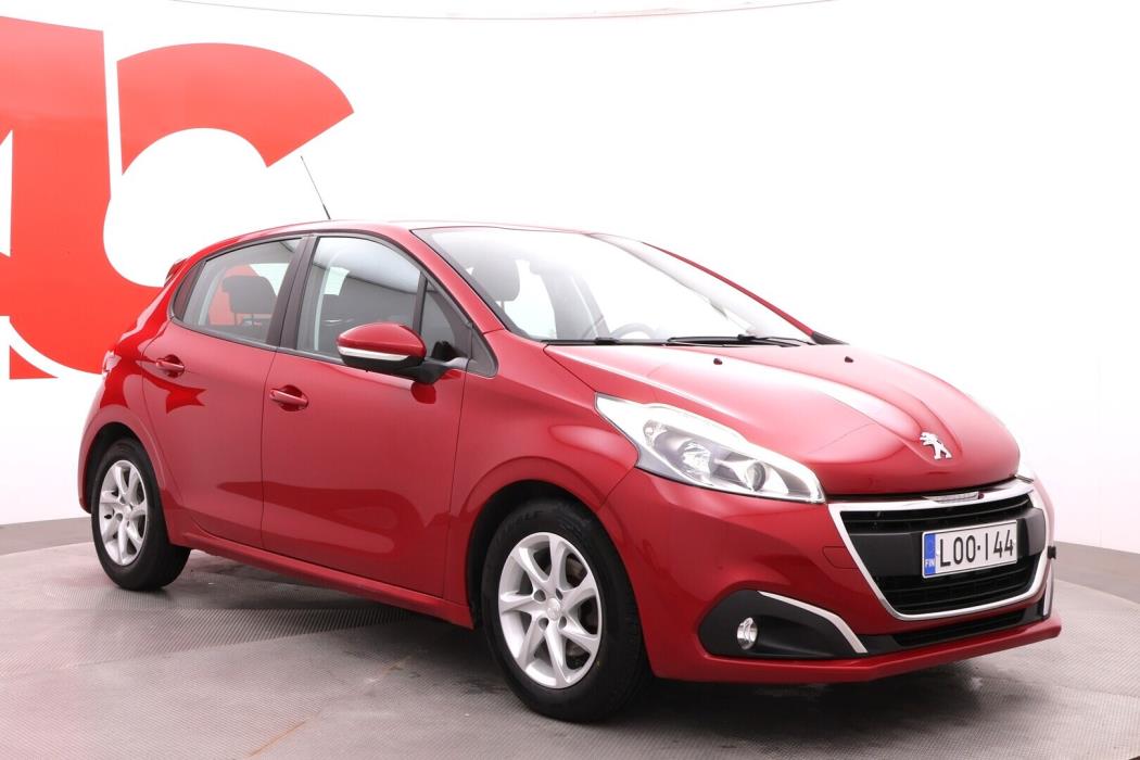 PEUGEOT 208 2018
