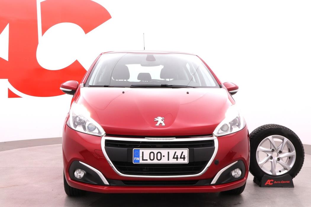 PEUGEOT 208 2018