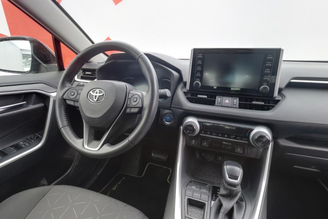 TOYOTA RAV4 2021