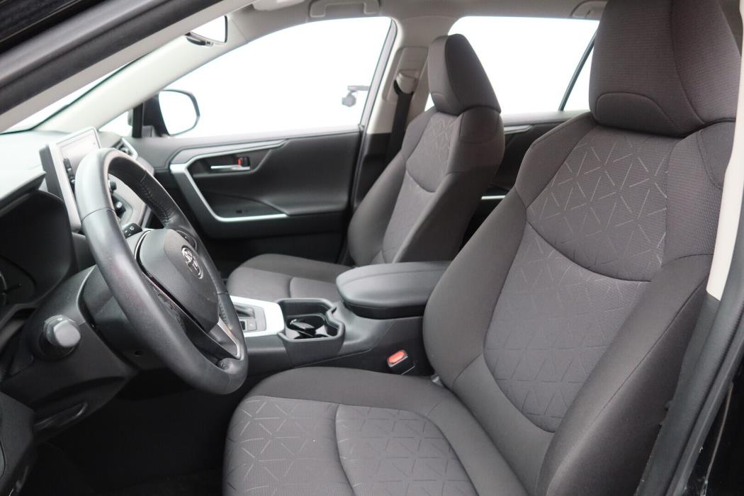 TOYOTA RAV4 2021