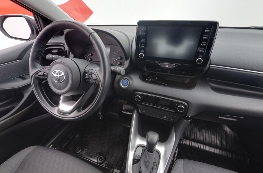 TOYOTA Yaris 2021