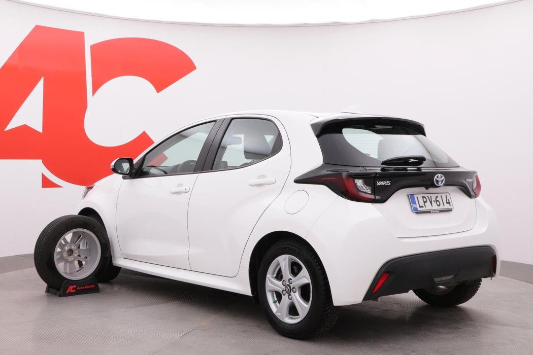 TOYOTA Yaris 2021