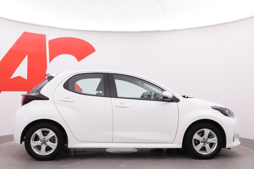 TOYOTA Yaris 2021
