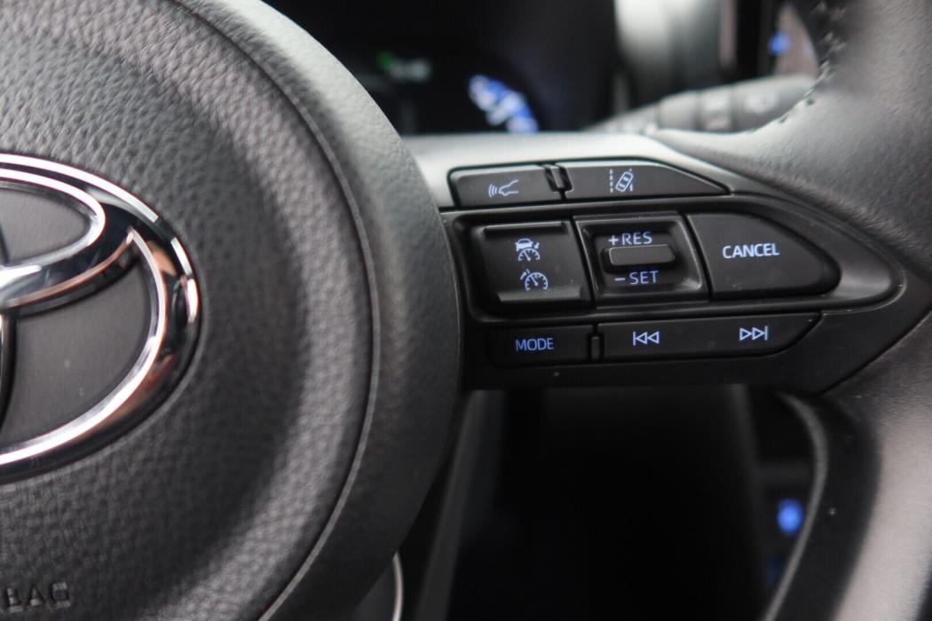 TOYOTA Yaris Cross 2023