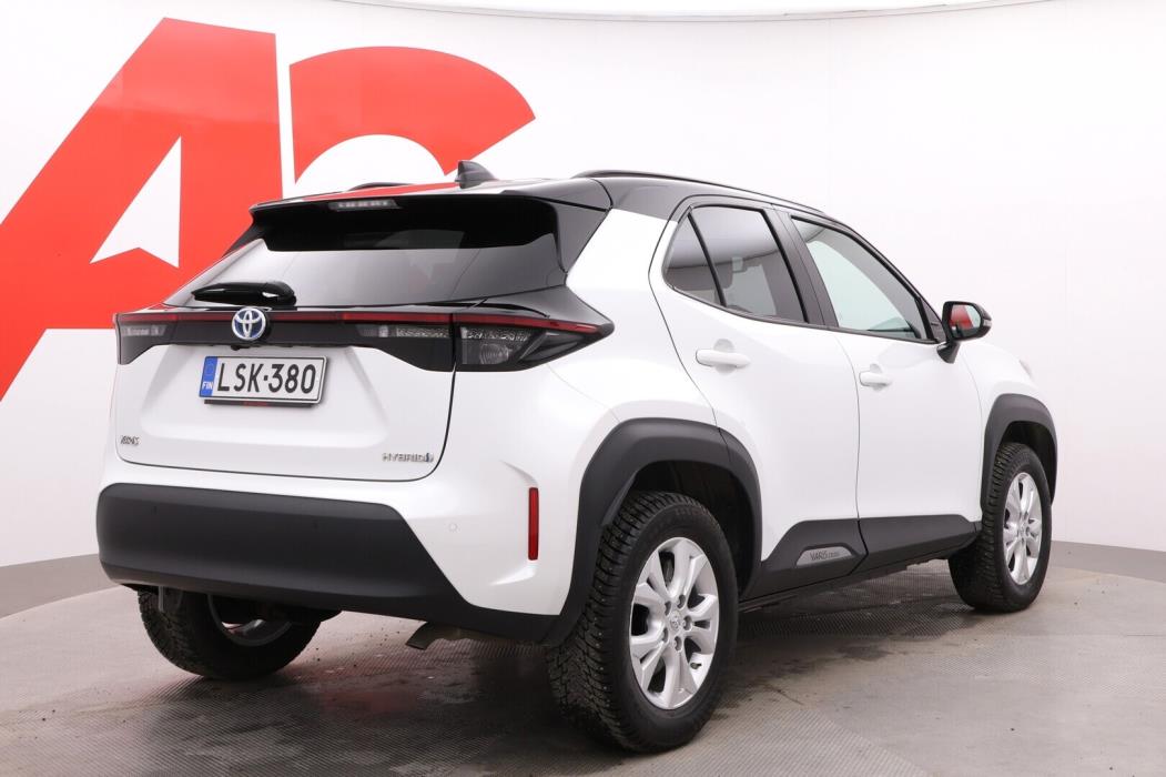 TOYOTA Yaris Cross 2023