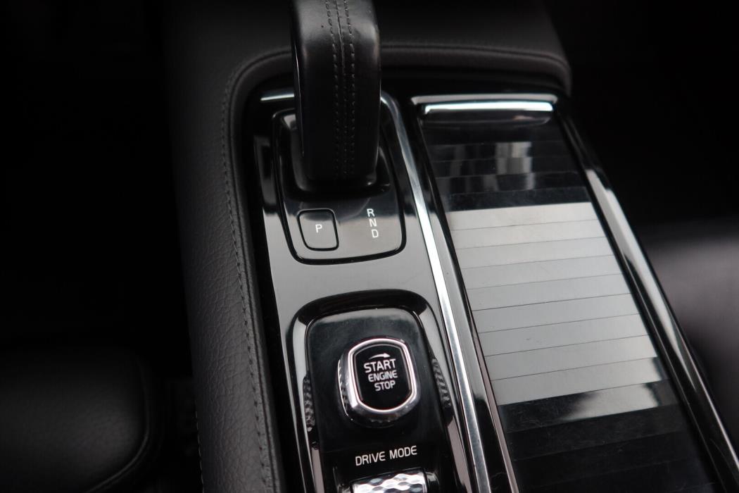 VOLVO V60 2020
