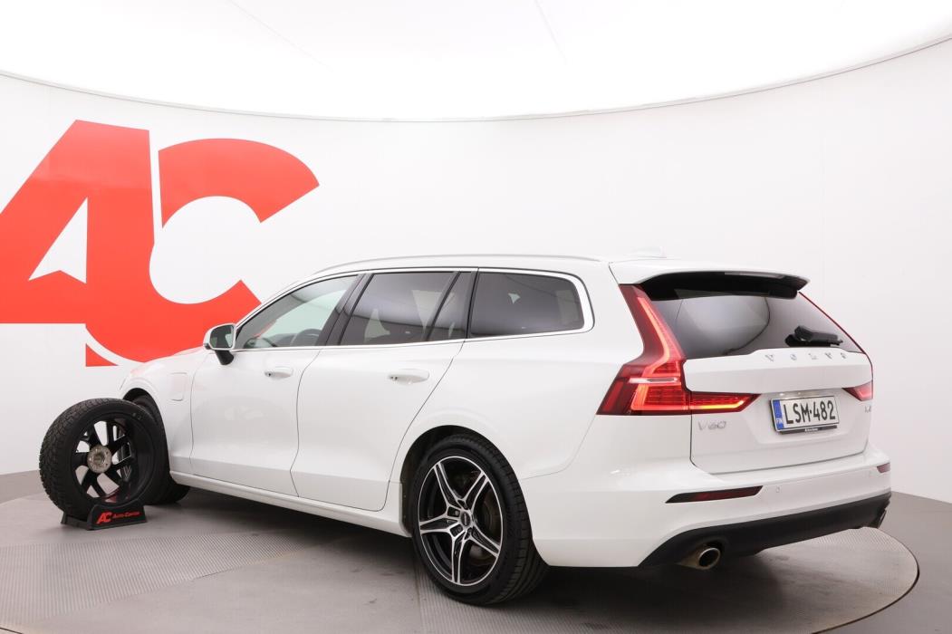 VOLVO V60 2020