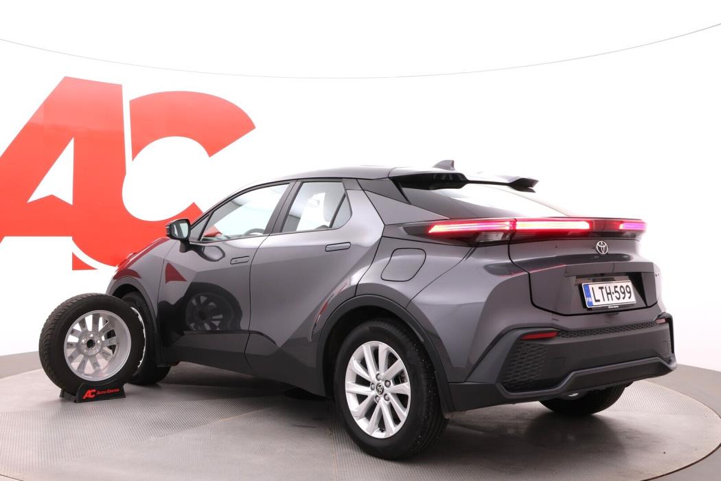 TOYOTA C-HR 2025