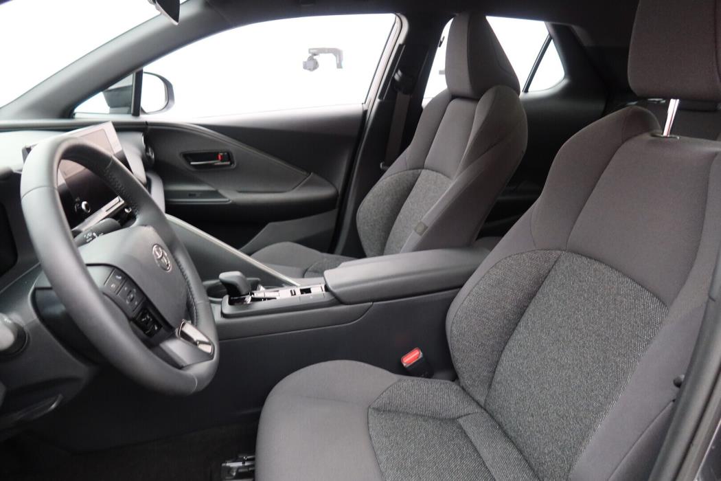 TOYOTA C-HR 2025