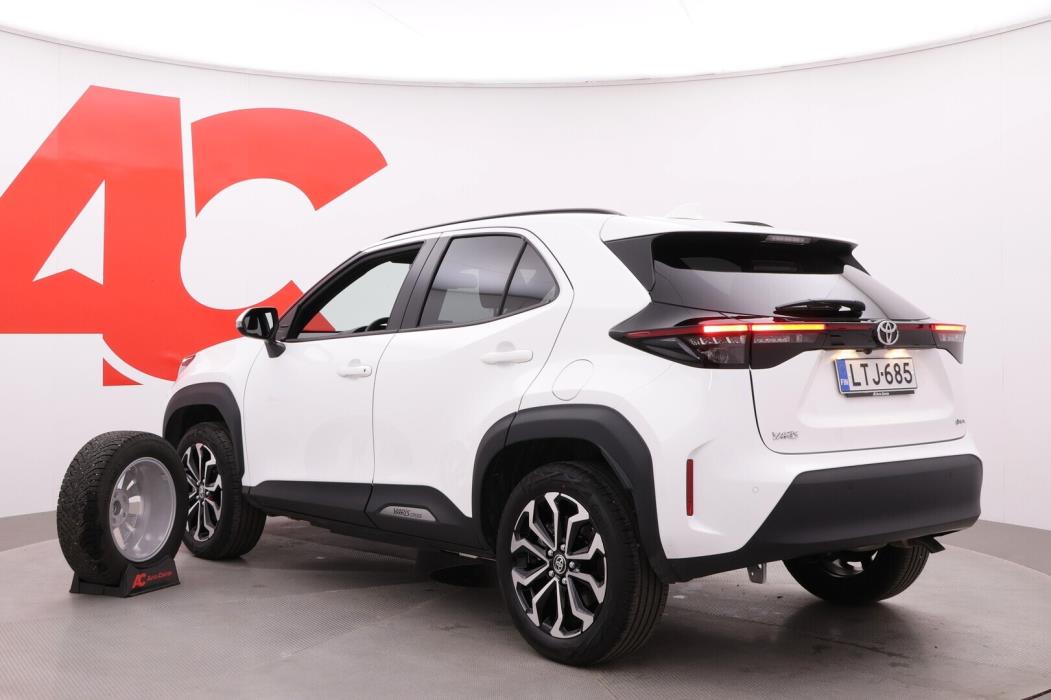 TOYOTA Yaris Cross 2025