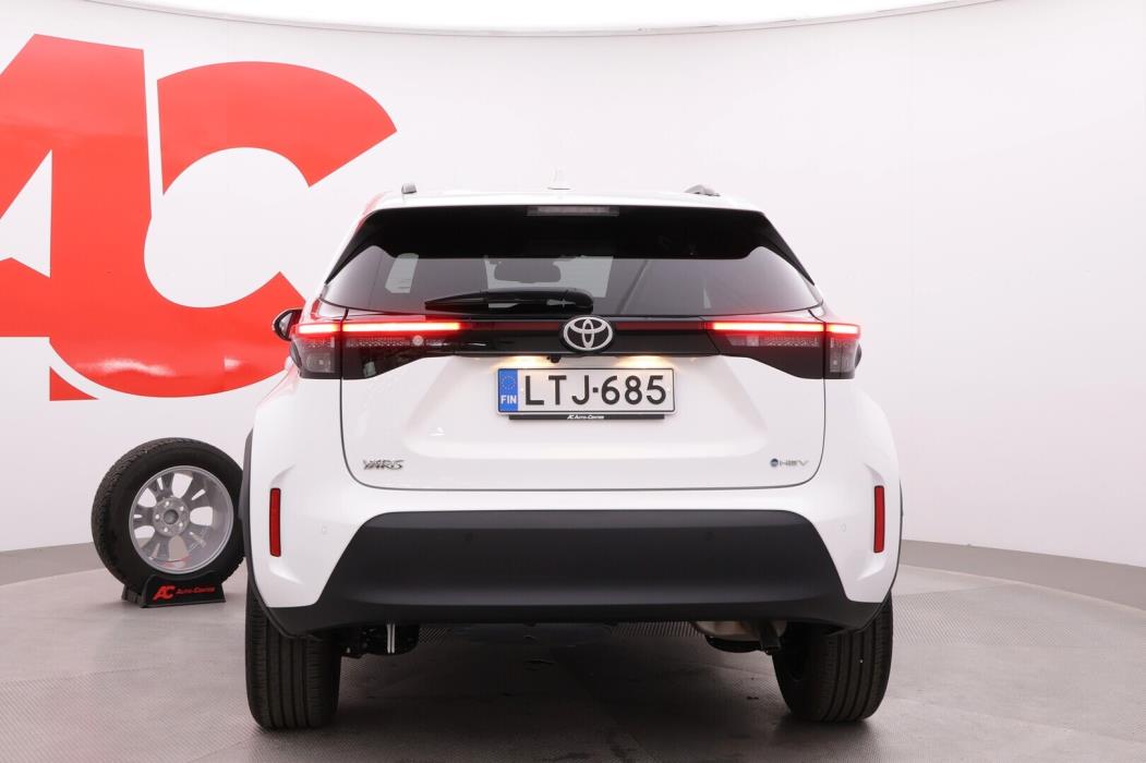 TOYOTA Yaris Cross 2025