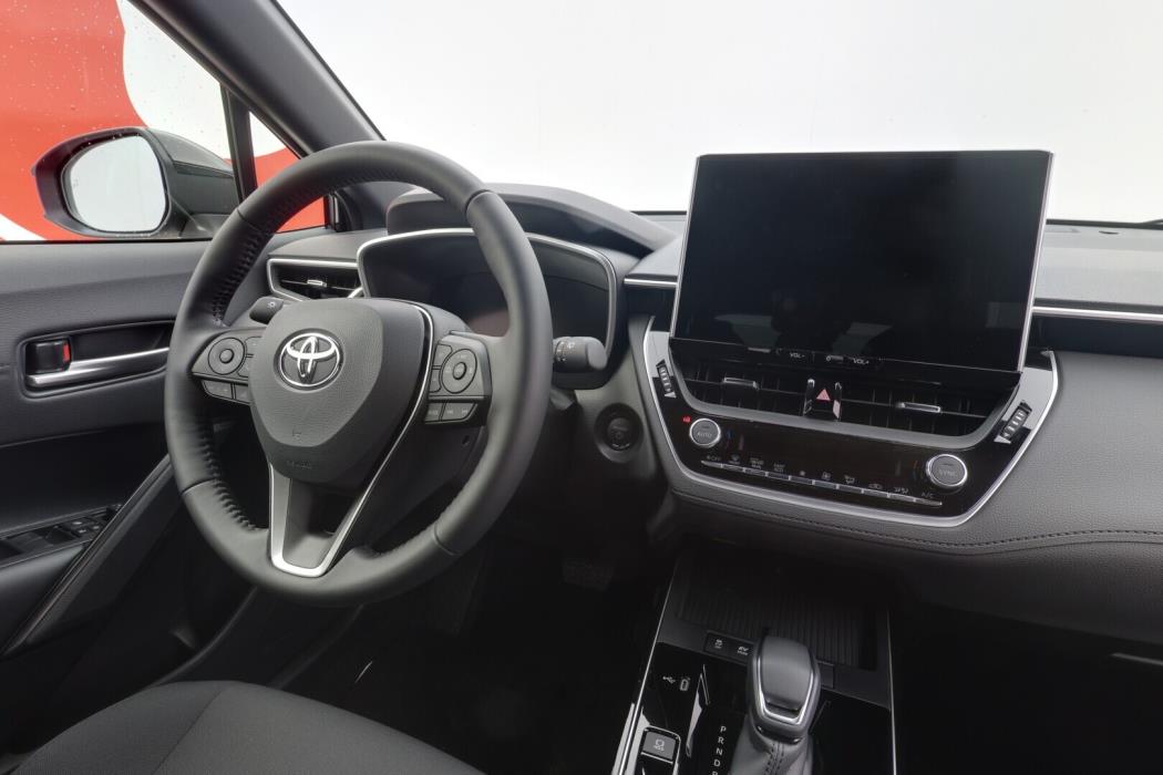 TOYOTA Corolla Cross 2026