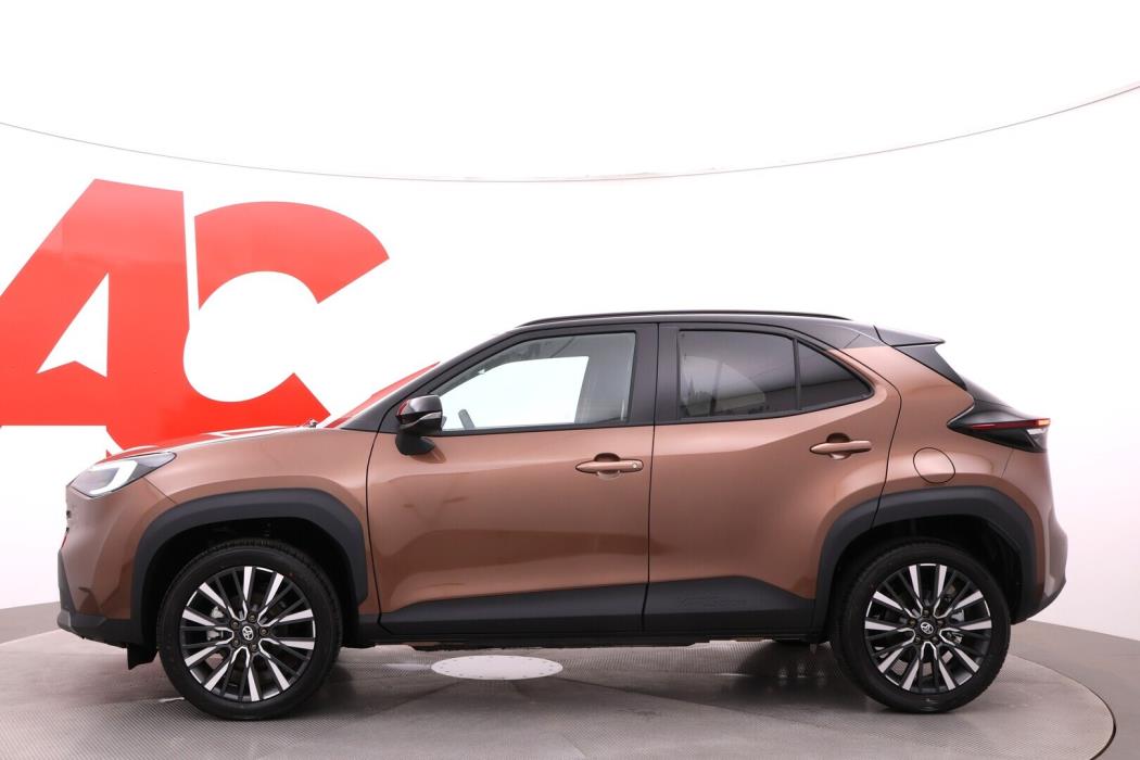 TOYOTA Yaris Cross 2026