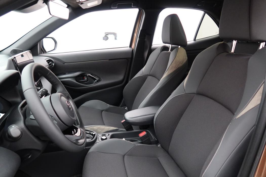 TOYOTA Yaris Cross 2026